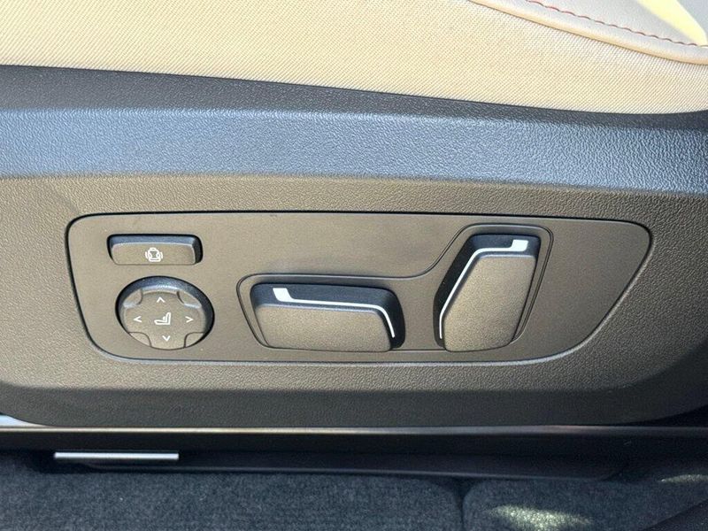 New 2026 BMW X3 30 xDriveImage 18