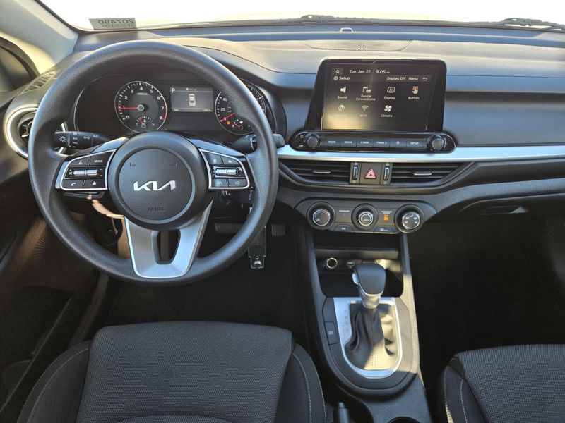 Used 2024 Kia Forte LXS IVT
