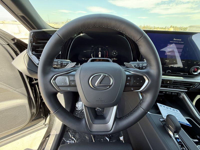 2025 LEXUS TX 350 LuxuryImage 21