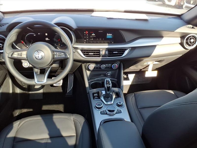New 2026 Alfa Romeo Stelvio SprintImage 12