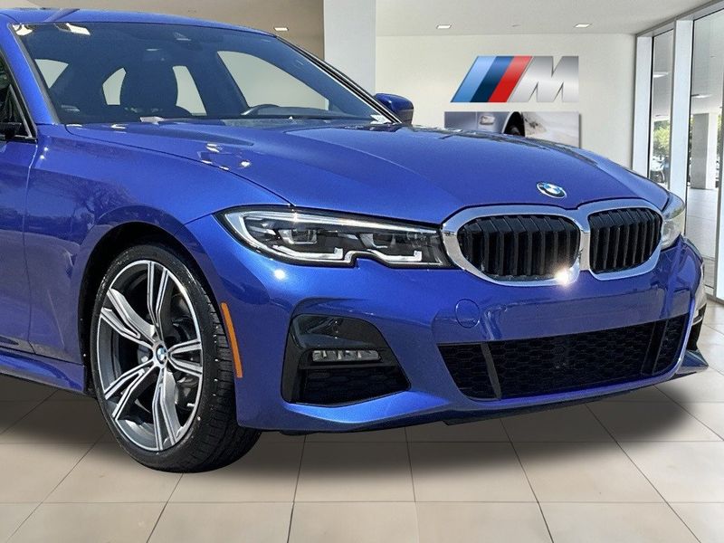 2022 BMW 3 Series 330iImage 8