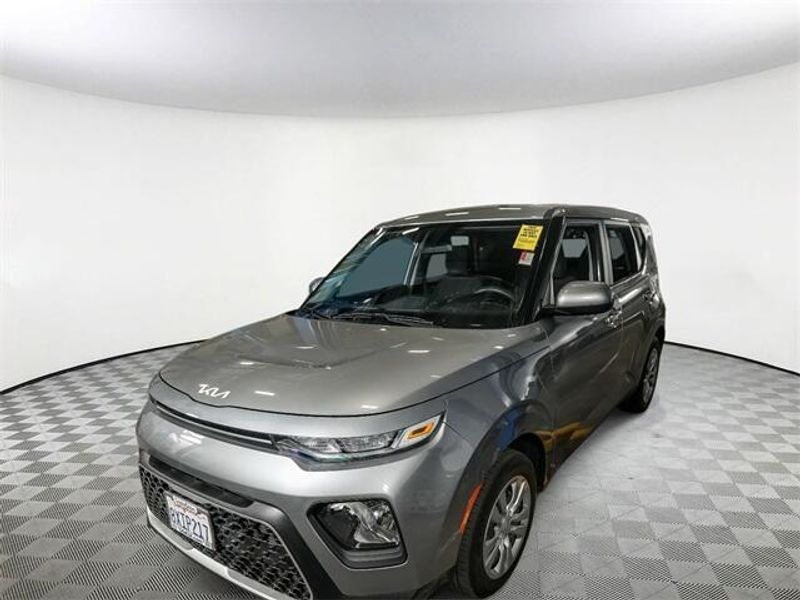 Used 2022 Kia Soul LXImage 5