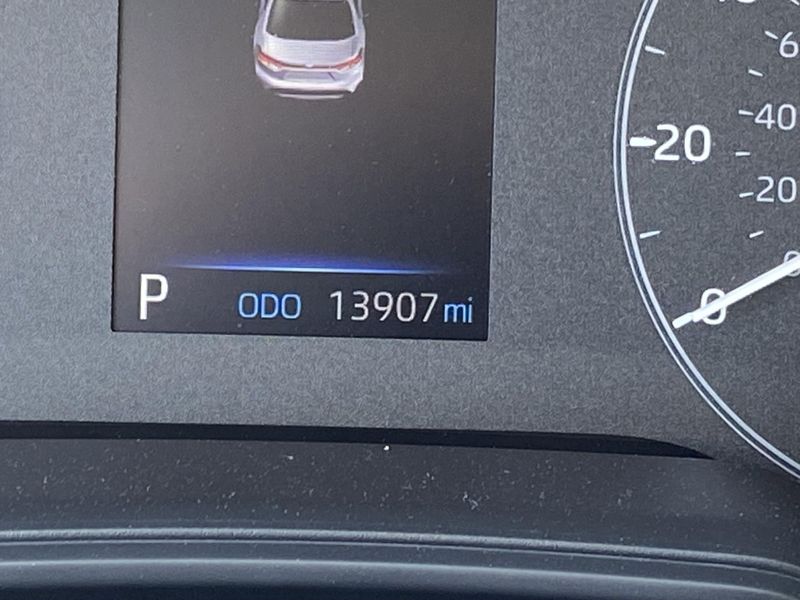 Used 2025 Toyota Corolla LEImage 30