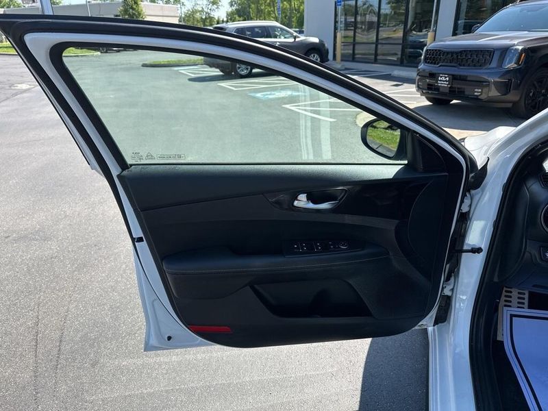 2024 Kia Forte GT-LineImage 24