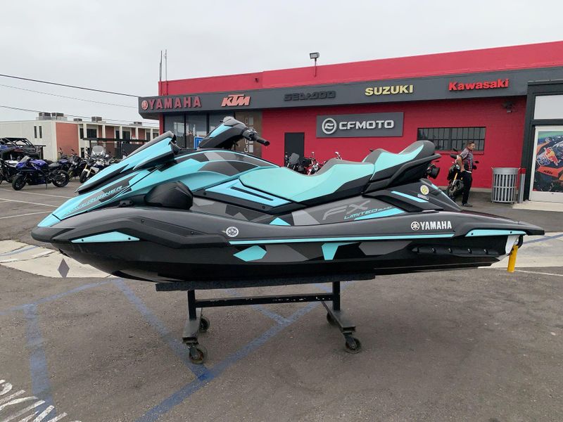 2023 Yamaha FX1800A-Y  in a CARBON/ MINT exterior color. Del Amo Motorsports of Long Beach (562) 362-3160 delamomotorsports.com 
