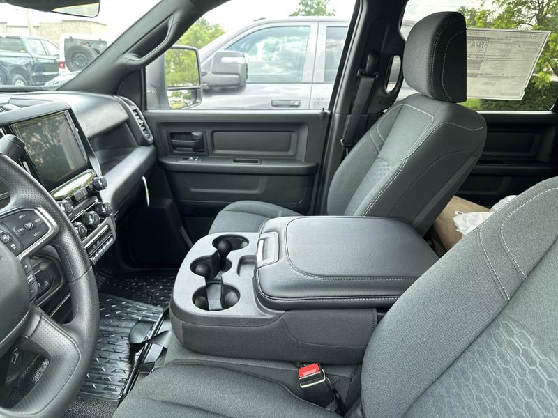 New 2025 RAM 3500 Tradesman Crew Cab Chassis 4x4 60