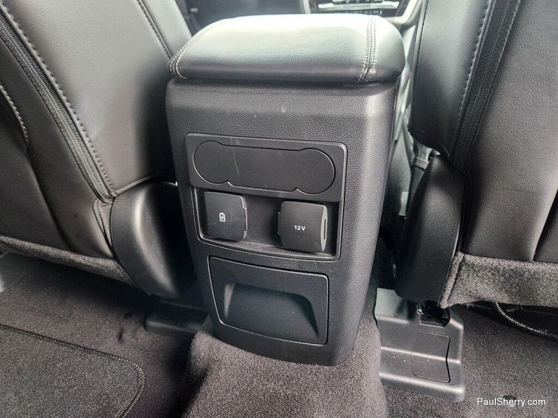 Used 2024 Ford Explorer XLT