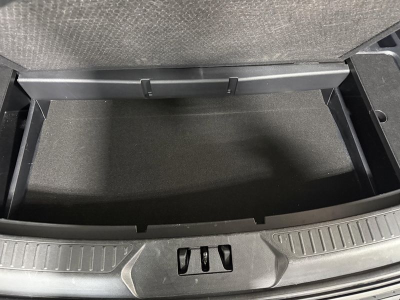 Used 2025 Ford Explorer ST-LineImage 11