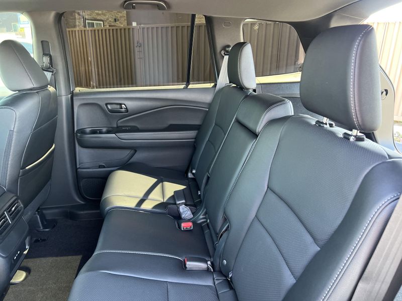 2025 Honda Passport EX-LImage 19