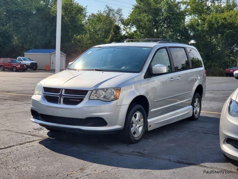Used 2012 Dodge Grand Caravan SXTImage 17