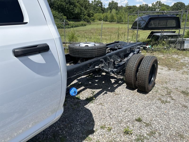 New 2025 RAM 5500 Chassis Cab TradesmanImage 2