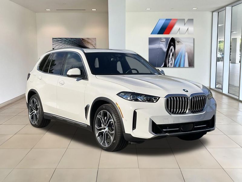 2025 BMW X5 xDrive50eImage 2