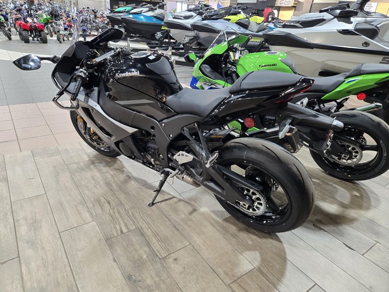 NEW 2026 KAWASAKI NINJA ZX10R ABS Image 4