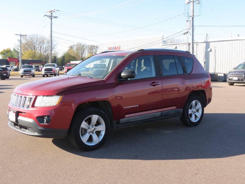 Used 2011 Jeep Compass Latitude 4x4 4dr SUVImage 6