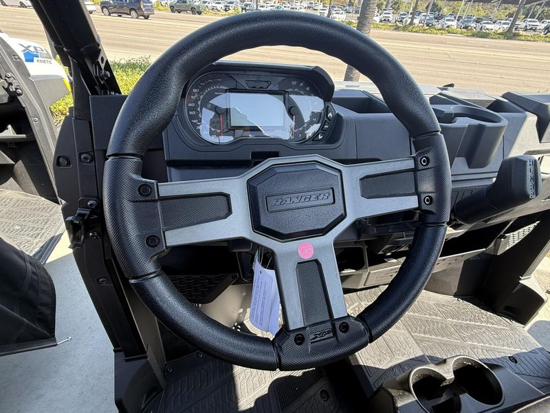 New 2025 Polaris RANGER XP 1000 PREMIUM Image 14