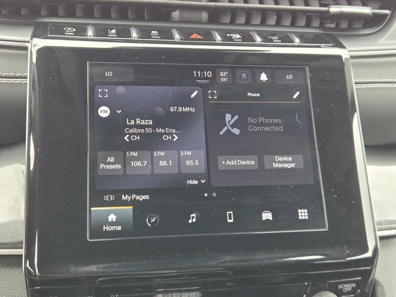 Used 2023 Jeep Grand Cherokee Laredo 4x2