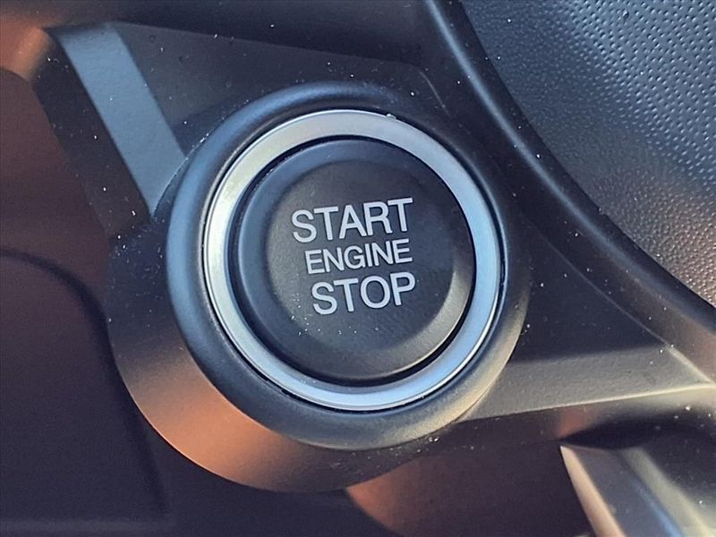 Used 2024 Alfa Romeo Stelvio TiImage 21