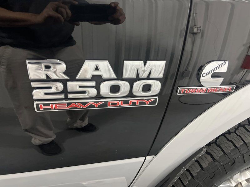 2014 RAM 2500 LaramieImage 22