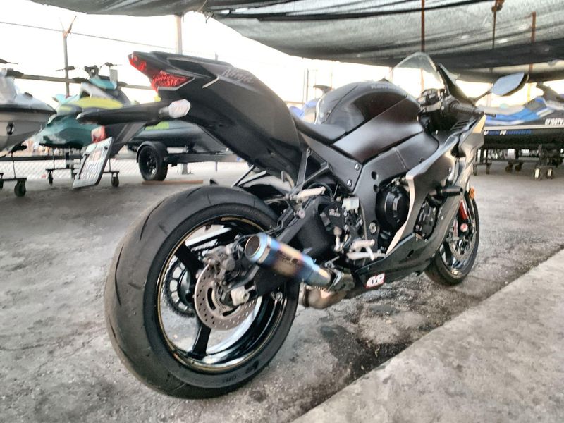 Used 2023 Kawasaki Ninja ZX-10R KRT Edition Image 16