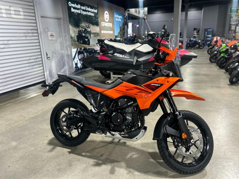 New 2025 KTM 390 ADVENTURE X Image 4