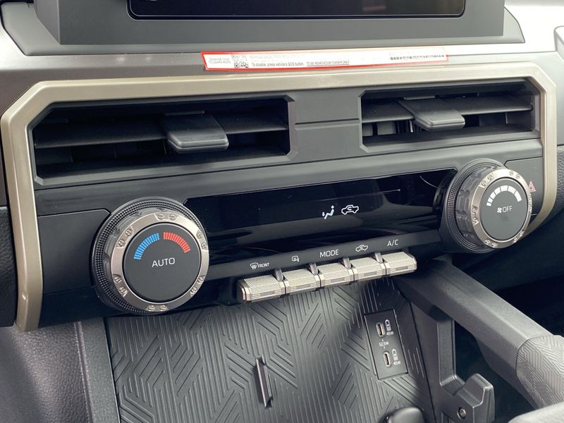 2025 Toyota Tacoma TRD Off RoadImage 17