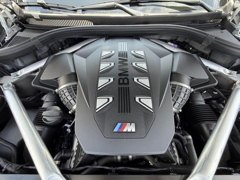Used 2025 BMW X7 M60iImage 33