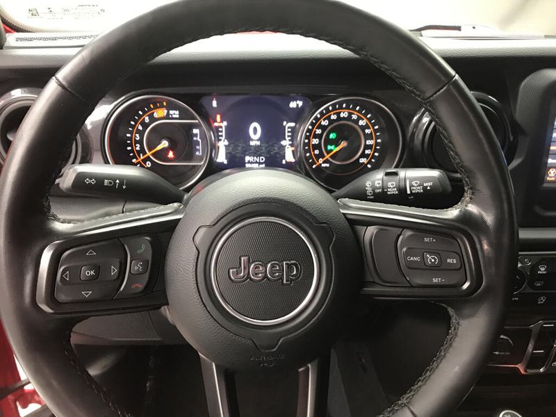 Used 2021 Jeep Wrangler Unlimited Sport AltitudeImage 12