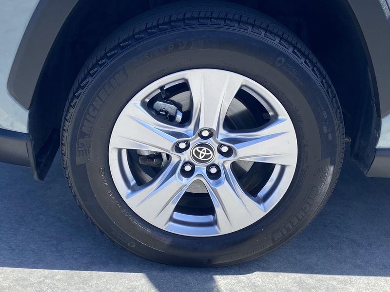 2023 Toyota RAV4 XLEImage 10