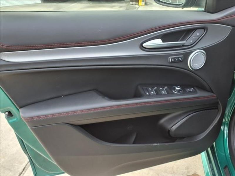 2025 Alfa Romeo Stelvio Tributo ItalianoImage 17