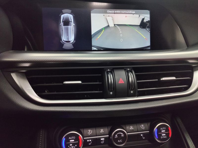 2024 Alfa Romeo Stelvio Veloce Premium AWD w/Activ AsstImage 28