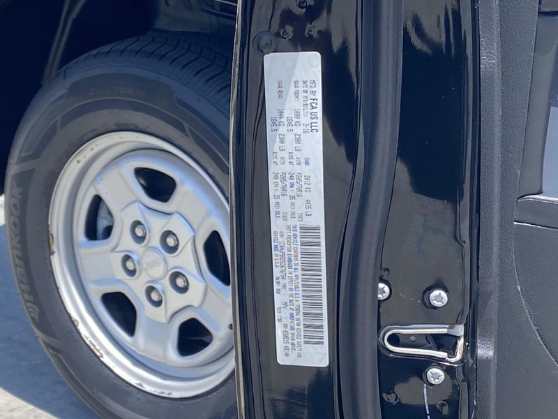 Used 2016 Jeep Patriot SportImage 30