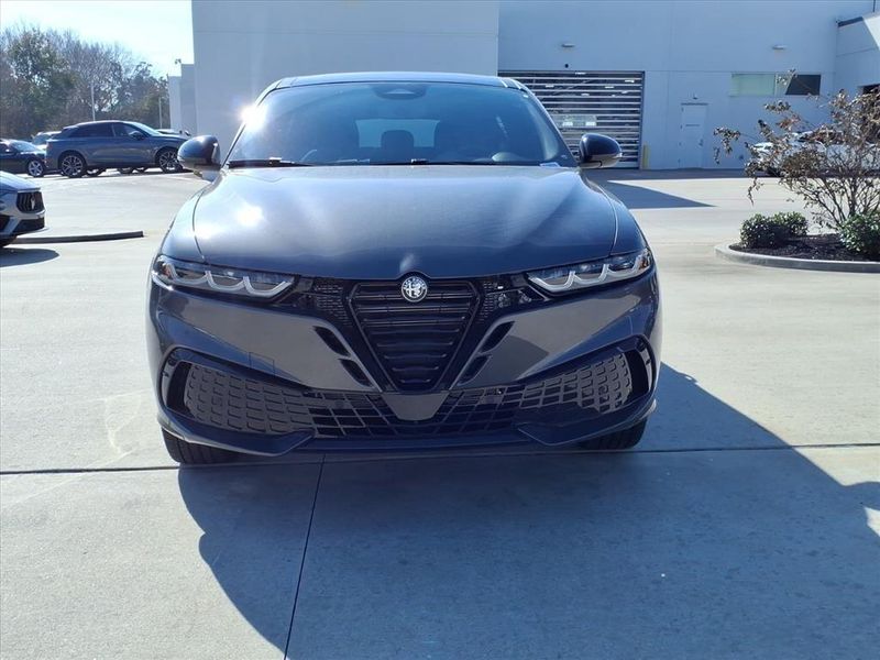 New 2026 Alfa Romeo Tonale Veloce AwdImage 4