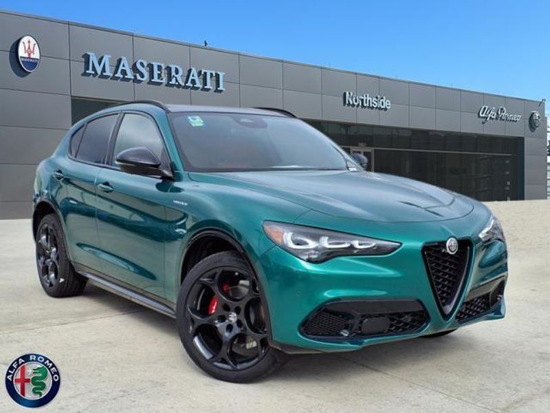 2025 Alfa Romeo Stelvio SprintImage 1