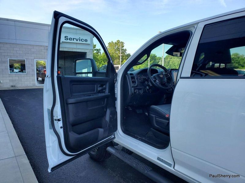 New 2025 RAM 3500 Tradesman Crew Cab 4x4 8