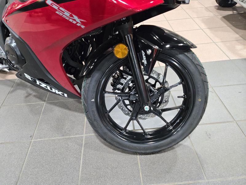 NEW 2025 SUZUKI GSX 250R ABS Image 23