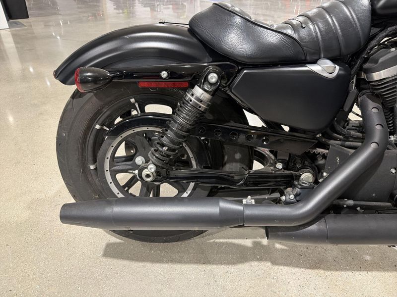 Used 2020 Harley-Davidson SPORTSTER IRON 883 Image 21