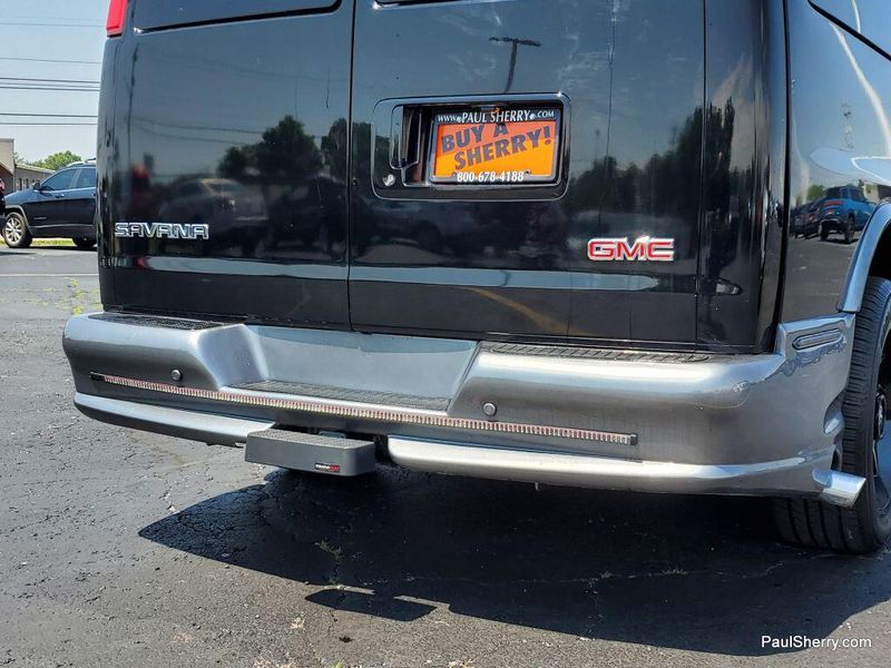 2013 GMC Savana 2500 Image 18