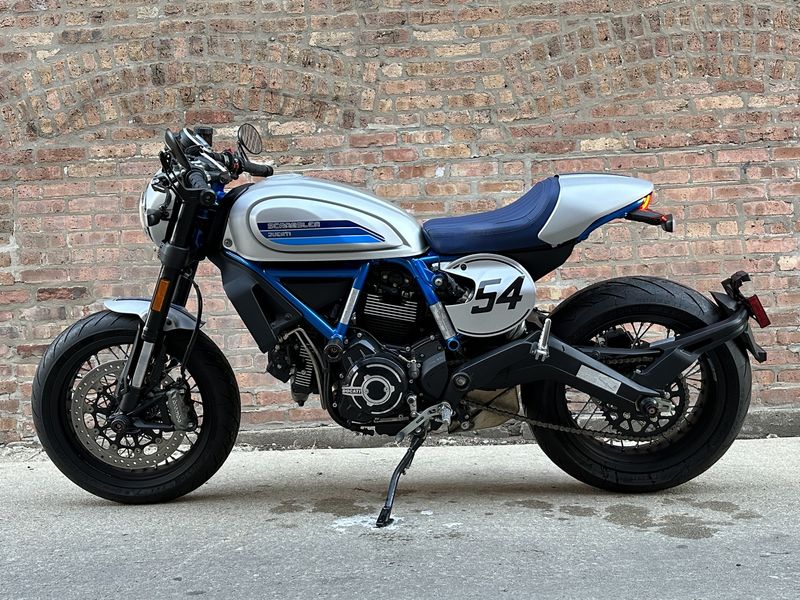 2019 Ducati Scrambler 800 Cafe Racer  Image 2