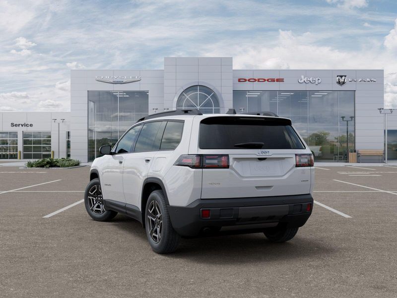 New 2026 Jeep Cherokee Laredo 4x4Image 3
