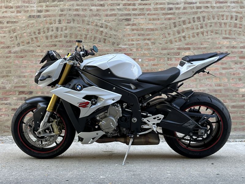 2016 BMW S 1000 R  Image 2