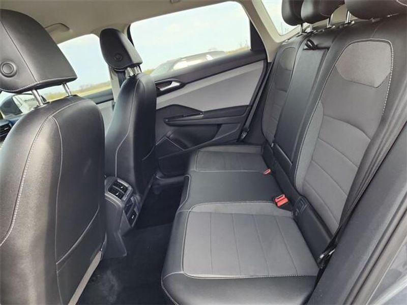 2022 Volkswagen Taos 1.5T SEImage 26