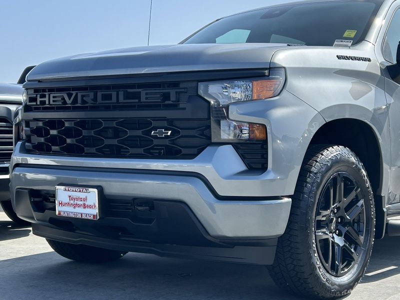 Used 2025 Chevrolet Silverado 1500 CustomImage 7