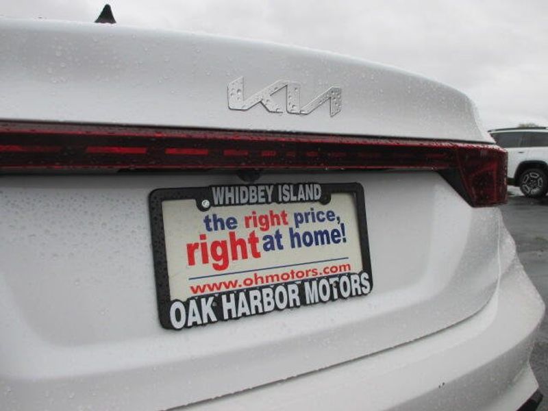 Used 2024 Kia Forte LXSImage 8