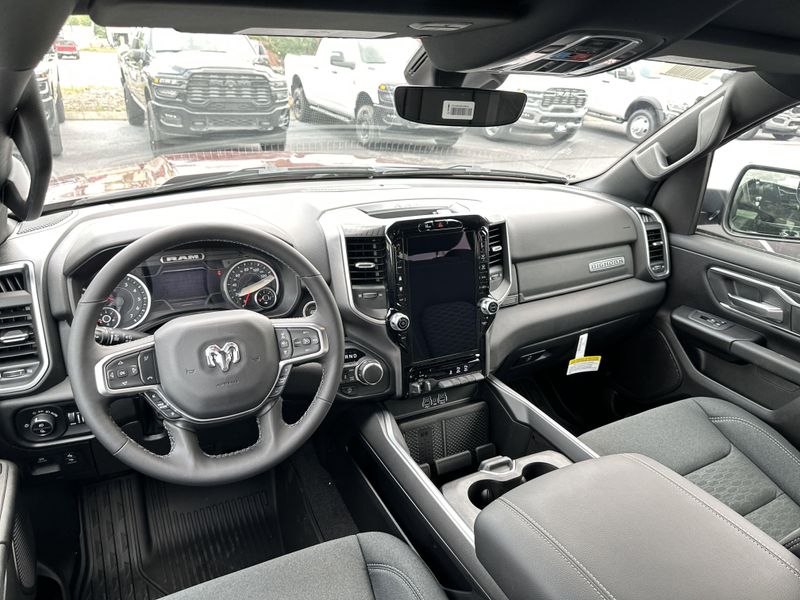 2025 RAM 1500 Big Horn Crew Cab 4x4 5
