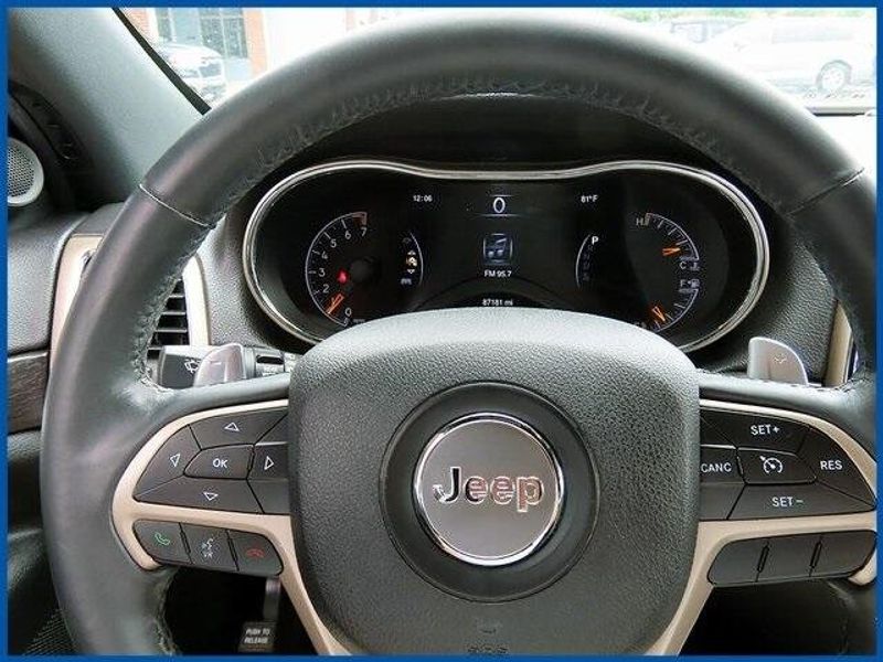 2014 Jeep Grand Cherokee LaredoImage 14