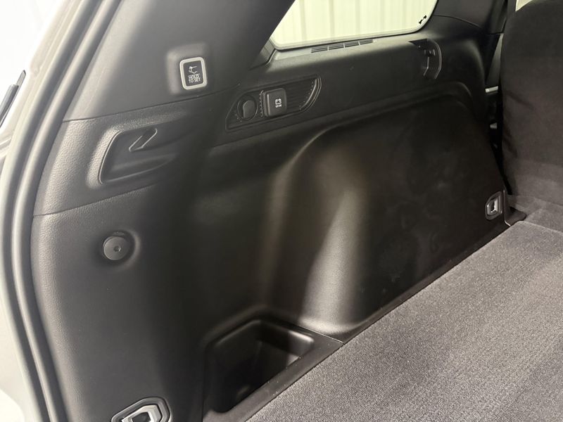 New 2026 Jeep Grand Cherokee Limited 4x4Image 8