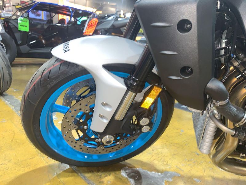 New 2025 Yamaha MT-10 Image 15