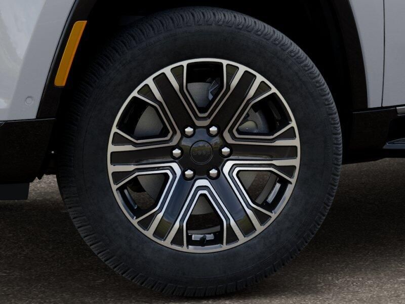 2026 Jeep Grand Wagoneer 4x4Image 34