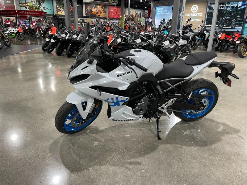 New 2026 Suzuki GSX-8R Image 22