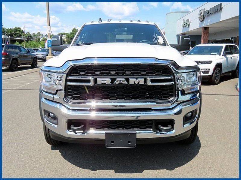 2024 RAM 5500 Chassis Cab TradesmanImage 3